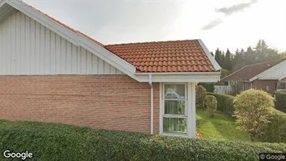 Boligudlejningsejendomme til salg i Strøby - Foto fra Google Street View