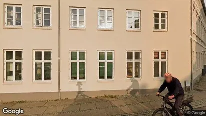 Boligudlejningsejendomme til salg i Horsens - Foto fra Google Street View Boligudlejningsejendomme til salg i Horsens - Foto fra Google Street View