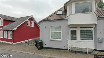 Boligudlejningsejendomme til salg i Uldum - Foto fra Google Street View Boligudlejningsejendomme til salg i Uldum - Foto fra Google Street View