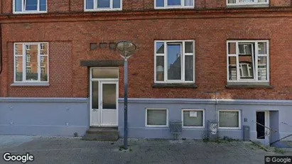 Boligudlejningsejendomme til salg i Aalborg Centrum - Foto fra Google Street View Boligudlejningsejendomme til salg i Aalborg Centrum - Foto fra Google Street View