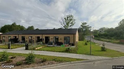 Boligudlejningsejendomme til salg i Svenstrup J - Foto fra Google Street View
