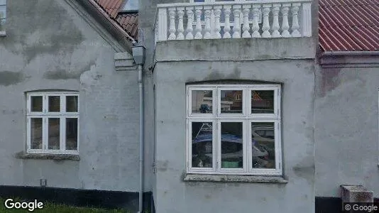 Boligudlejningsejendomme til salg i Faxe Ladeplads - Foto fra Google Street View