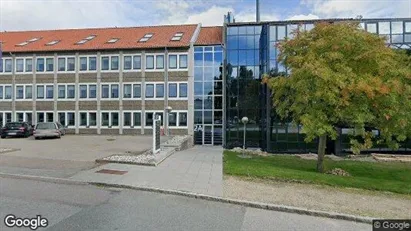 Erhvervslejemål til leje i Brøndby - Foto fra Google Street View