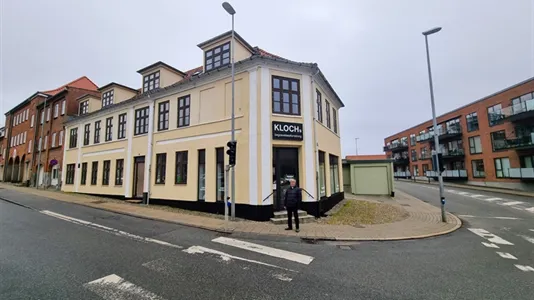 Boligudlejningsejendomme til salg i Skive - billede 1