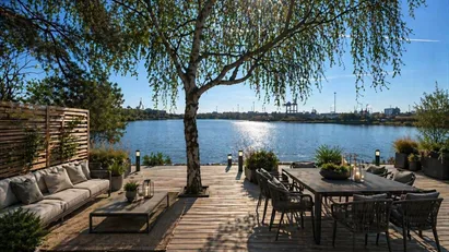 Nordhavn med havudsigt - Showroom/kontor med atmosfære