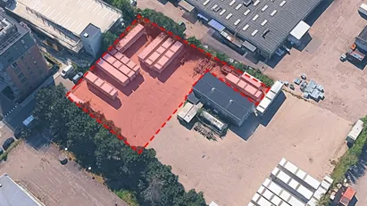 1.924 m² udendørs oplag / parkering tæt på motorvejen