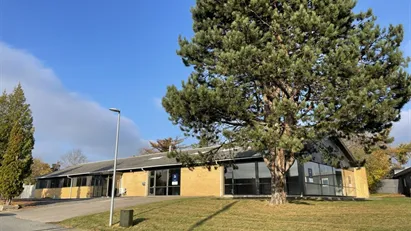 Butiks-ejendom/Værkset/udslilling