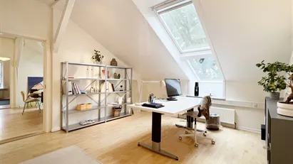 Kontor i hyggeligt kontorfælleskab direkte til Dyrehaven
