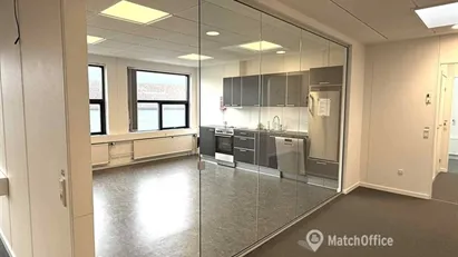 Pæne kontorer på 1. sal