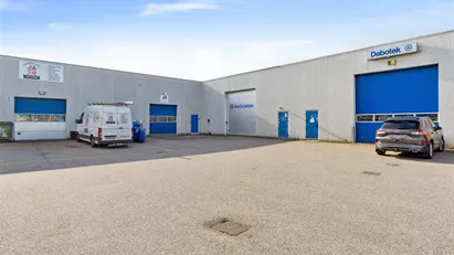 Kontor og lager mulighed tæt på motorvejsnettet