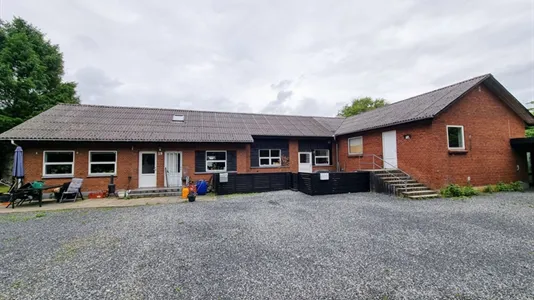 Boligudlejningsejendomme til salg i Kjellerup - billede 1