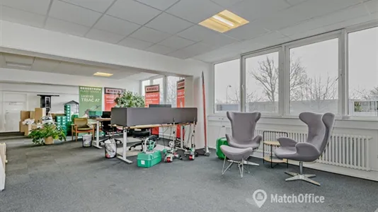 Værkstedslokaler til leje i Brøndby - billede 3