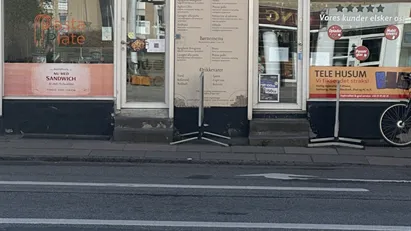 ATTRAKTIV ANDELSBUTIK TIL SALG – FANTASTISK BELIGGENHED OG MANGE MULIGHEDER