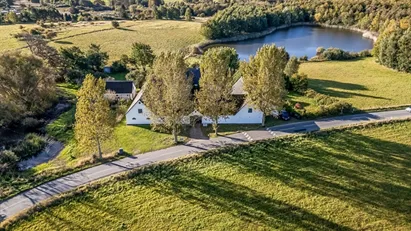 🏡 80 m² lager i Humlebæk – tør, rummelig og med god adgang