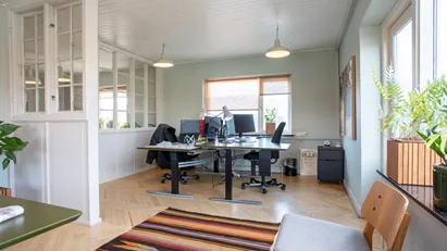 Hyggeligt og centralt beliggende kontor - eller lignende