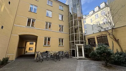 Gammelt pakhus i Toldbodgade 37 B på 361 m2
