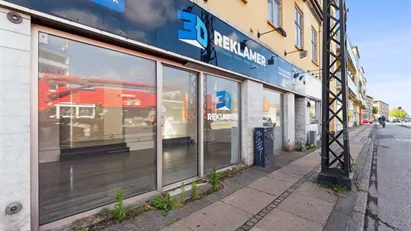 Skal din virksomhed ses af over 20.000 bilister hver dag? Skal din virksomhed ses af over 20.000 bilister hver dag?