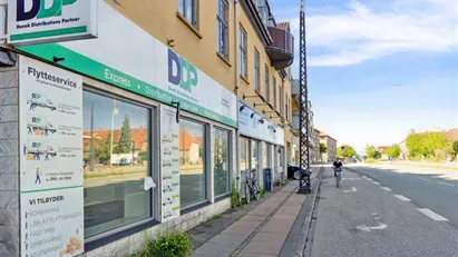 Skal din virksomhed ses af over 20.000 bilister hver dag? Skal din virksomhed ses af over 20.000 bilister hver dag?