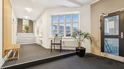 Ingen binding, kontor til 5.500 kr.